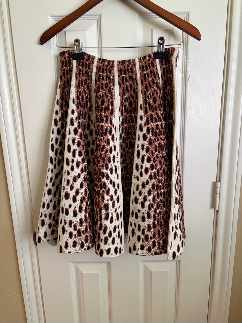 Gianni Bini Brown and White Leopard Circle Skirt NWOT